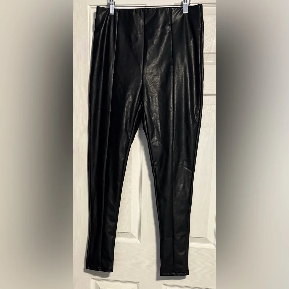 Sale! Fashion Nova Black Faux Leather Pants - Picture 4 of 5